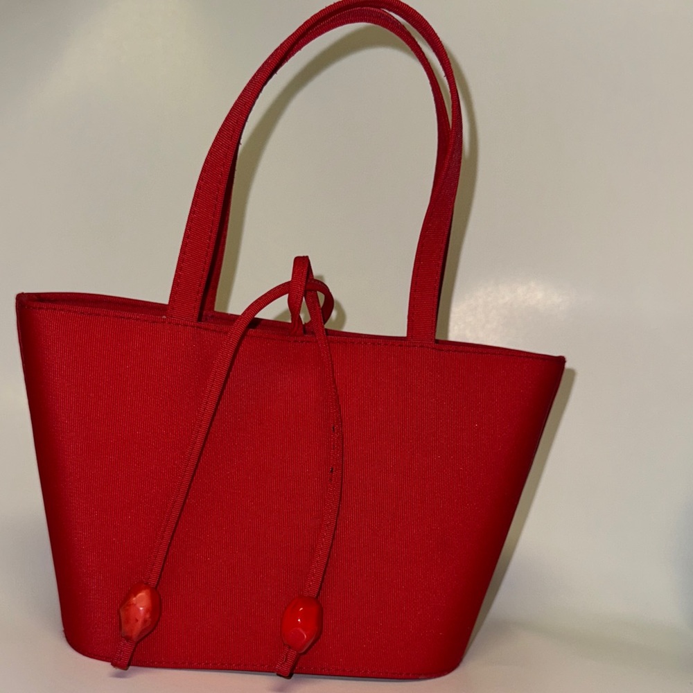 Chic Red Tote Bag with Stylish Accents